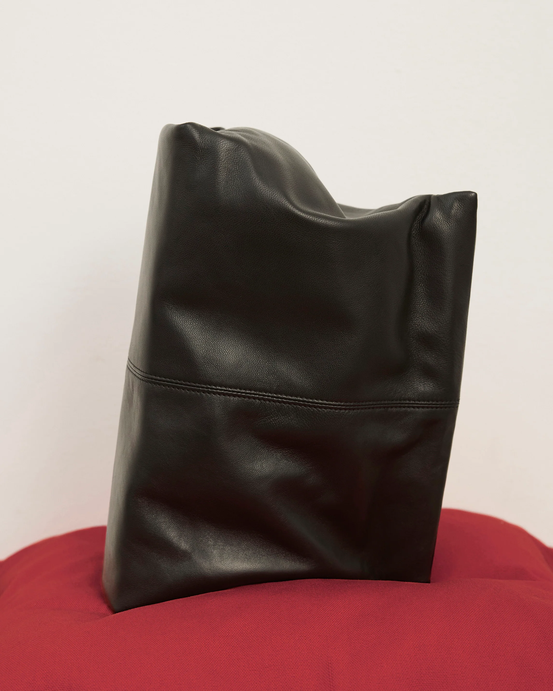 Clay Clutch Leather Black - Image 6