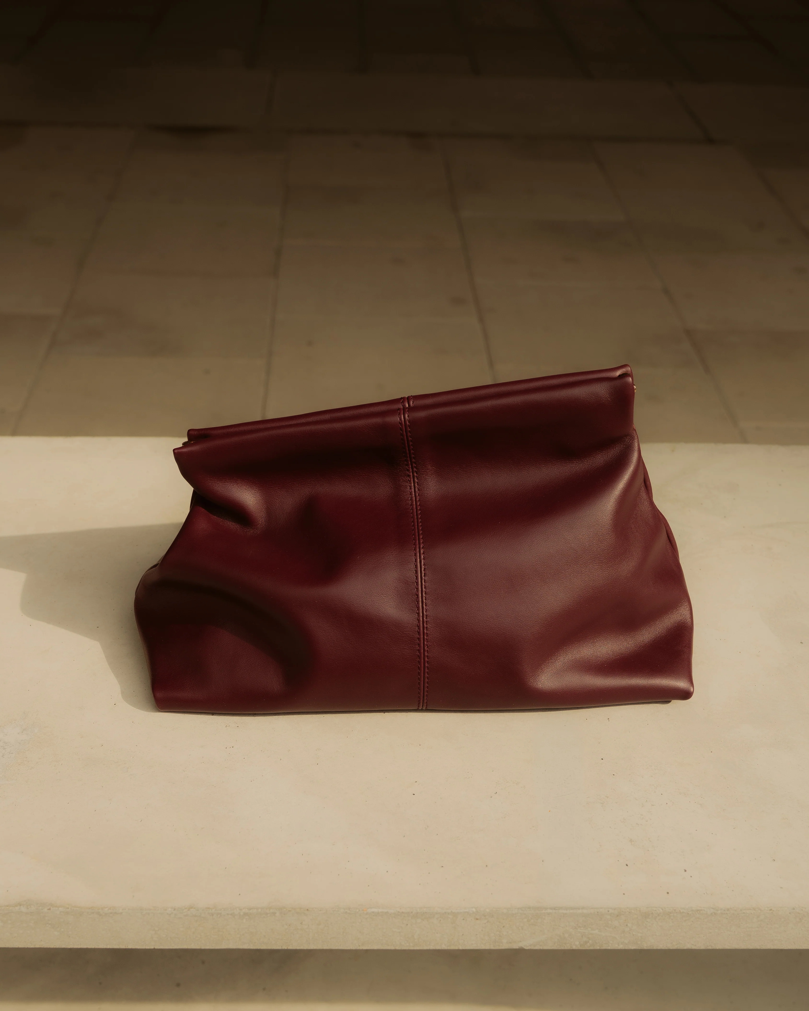 Clay Clutch Leather Burgundy - Image 6