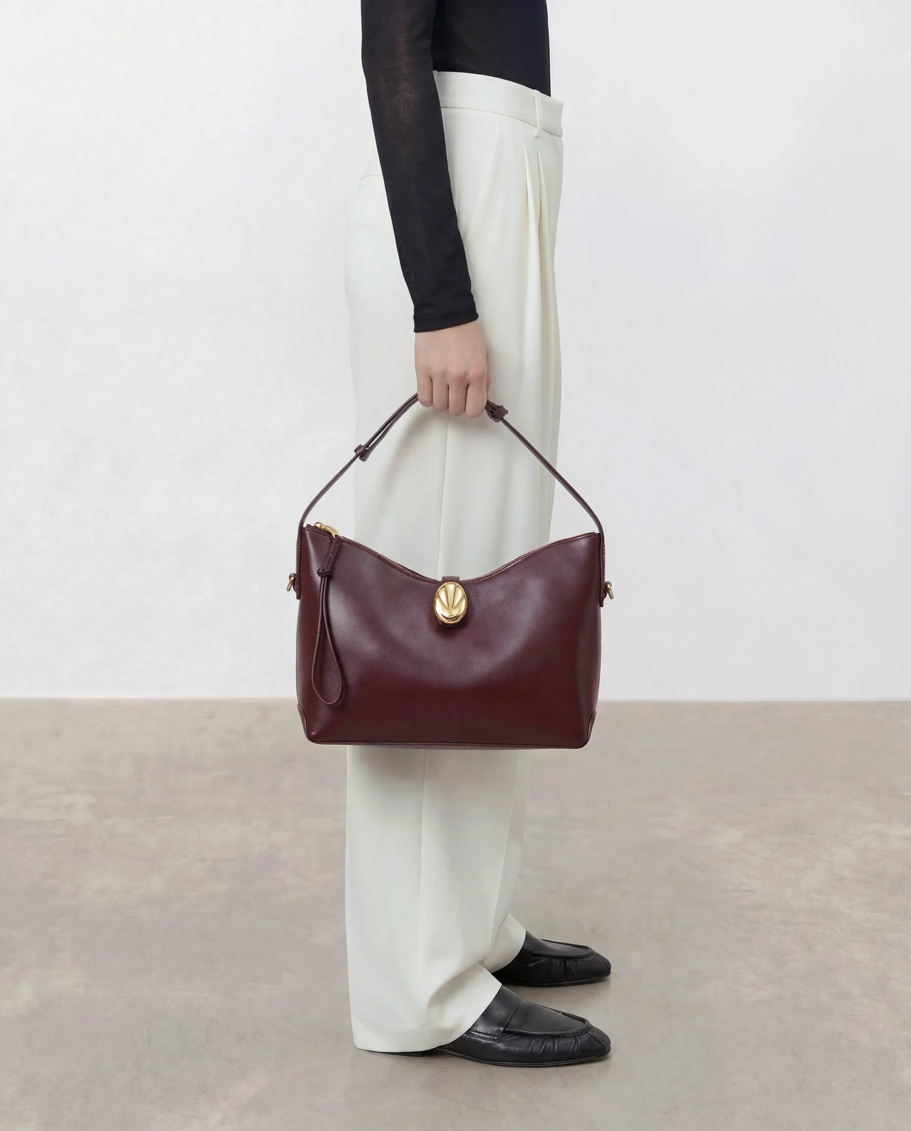 Gaia Handbag Leather Burgundy - Image 2