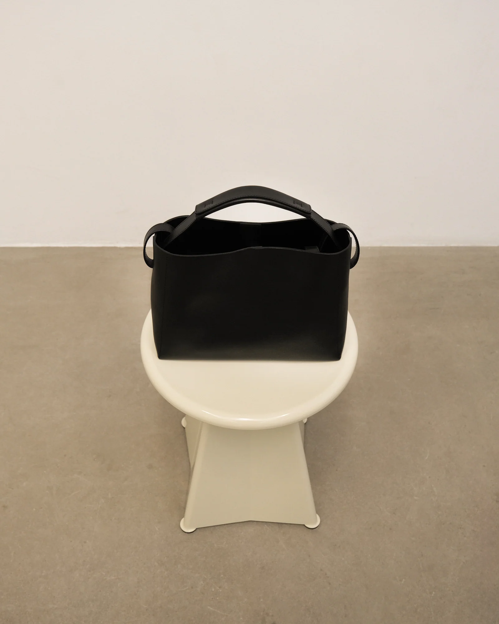 Hedda Mini Handbag Leather Black - Image 7
