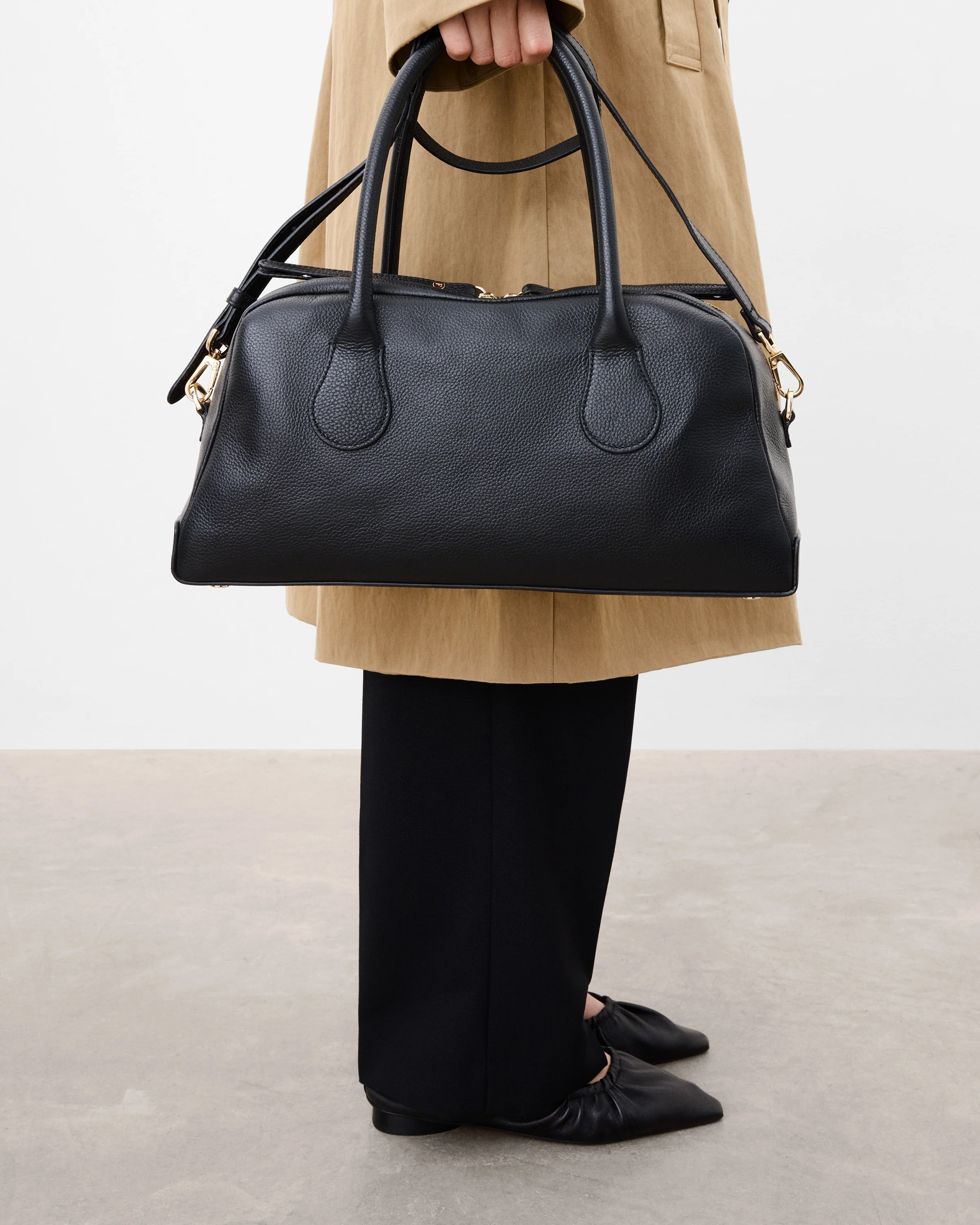 Leia Shoulder Bag Grained Leather Black - Image 2
