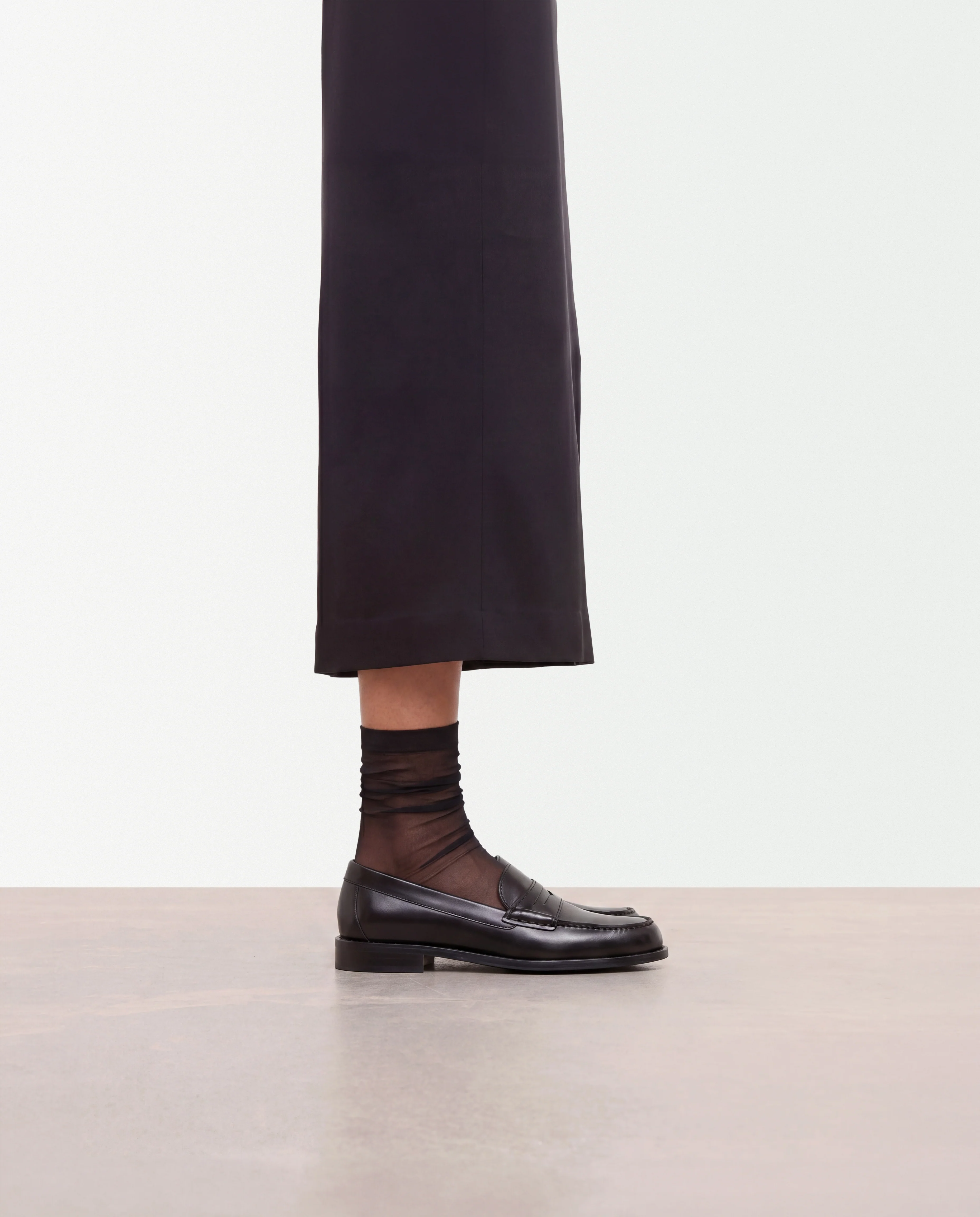 Sage Leather Black - Image 2